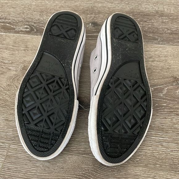 Women’s converse shoes - Picture 7 of 10
